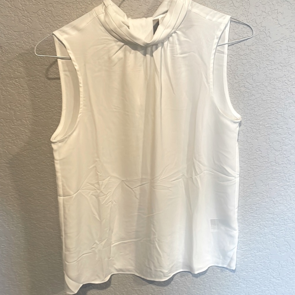 NWOT White Sleeveless H & M Sz Small blouse semi sheer with bow tie in back 🌷